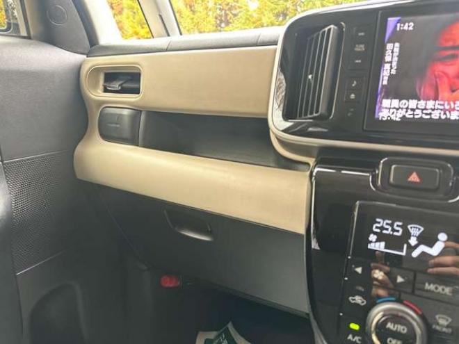 ムーヴキャンバスX ブラックアクセント リミテッド SAIII 4WD　記録簿　地デジナビ　バックカメラ　純正エンジンスターター　両側パワースライドドア　ETC　ドライブレコーダー　パワステ　パワーウィンドウ　社外アルミ　ABS　キーレスエントリー　ダウンサス(純正積込) 660