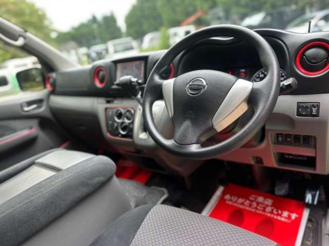 キャラバンNV350 2.5 プレミアムGX ロングボディ ディーゼルターボ 4WD　パワーウィンドウ　パワステ　社外ナビ　社外アルミ　ABS　キーレス　バックカメラ　エンジンスターター　ETC　リアヒーター　リアクーラー　盗難防止装置 2500