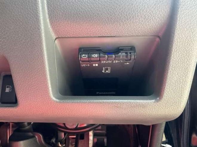 キャラバンNV350 2.5 プレミアムGX ロングボディ ディーゼルターボ 4WD　パワーウィンドウ　パワステ　社外ナビ　社外アルミ　ABS　キーレス　バックカメラ　エンジンスターター　ETC　リアヒーター　リアクーラー　盗難防止装置 2500