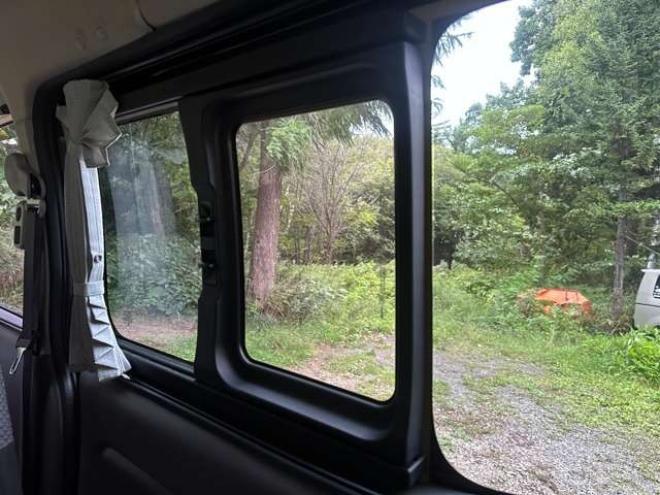 キャラバンNV350 2.5 プレミアムGX ロングボディ ディーゼルターボ 4WD　パワーウィンドウ　パワステ　社外ナビ　社外アルミ　ABS　キーレス　バックカメラ　エンジンスターター　ETC　リアヒーター　リアクーラー　盗難防止装置 2500