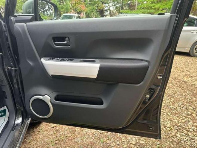 ハスラーX 4WD　社外マフラー　デュアルカメラブレーキサポート　パワステ　パワーウィンドウ　キーレス　オートエアコン　シートヒーター　純正アルミ　ナビTV　バックカメラ 660