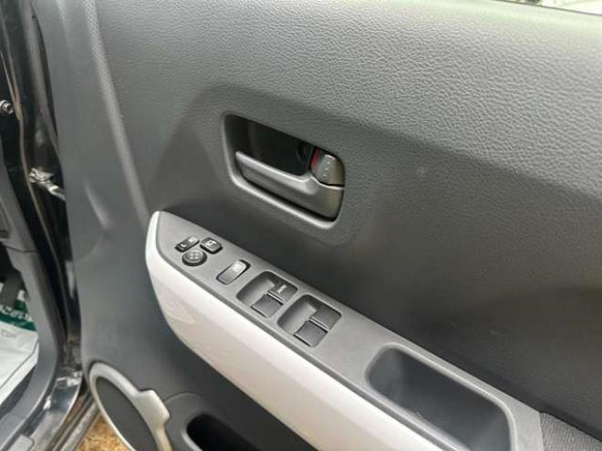 ハスラーX 4WD　社外マフラー　デュアルカメラブレーキサポート　パワステ　パワーウィンドウ　キーレス　オートエアコン　シートヒーター　純正アルミ　ナビTV　バックカメラ 660