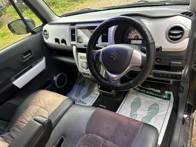 ハスラーX 4WD　社外マフラー　デュアルカメラブレーキサポート　パワステ　パワーウィンドウ　キーレス　オートエアコン　シートヒーター　純正アルミ　ナビTV　バックカメラ 660