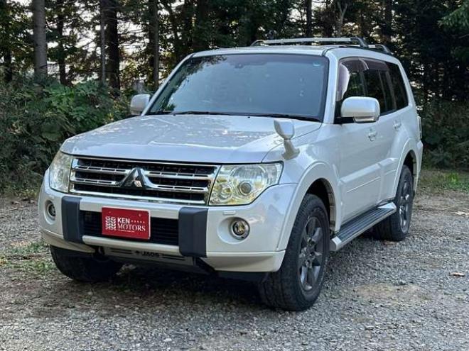 パジェロ3.2 ロング エクシード ディーゼルターボ 4WD　純正ナビ　バックカメラ　パワステ　パワーウィンドウ　純正アルミ　ABS　キーレス　シートヒーター 3200