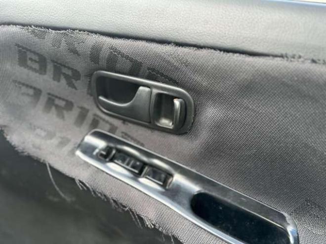 シルビア2.0 K’sクラブセレクション　ターボ　社外アルミ　外エアロ　社外ハンドル　パワステ　パワーウィンドウ　社外LSDデフ　社外インタークーラー　社外タコ足　S14タービン　全塗装済 2WD 2000