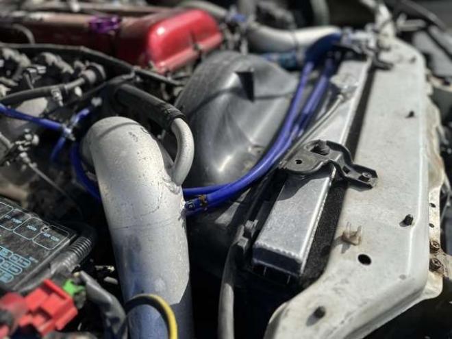 シルビア2.0 K’sクラブセレクション　ターボ　社外アルミ　外エアロ　社外ハンドル　パワステ　パワーウィンドウ　社外LSDデフ　社外インタークーラー　社外タコ足　S14タービン　全塗装済 2WD 2000