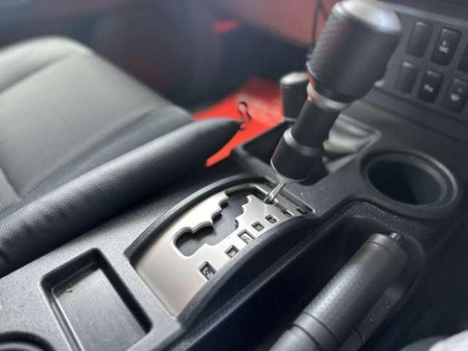 FJクルーザー4.0 カラーパッケージ 4WD　INTREPIDキャンプギアルーフテント　社外10インチナビ　バックカメラ　前後ドラレコ　パワステ　パワーウィンドウ　アルミ　ABS　キーレス　ETC 4000