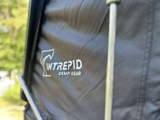 FJクルーザー4.0 カラーパッケージ 4WD　INTREPIDキャンプギアルーフテント　社外10インチナビ　バックカメラ　前後ドラレコ　パワステ　パワーウィンドウ　アルミ　ABS　キーレス　ETC 4000