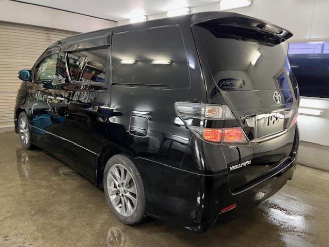 ヴェルファイア２．４Ｚ　プラチナセレクションⅡ　本州仕入　ワンオーナー　禁煙車　ＷＡＫＯＳバリアスコーティング済　純正１８インチＡＷ　純正１６ＡＷ＋スタッドレスタイヤ付　両側パワースライドドア　パワーバックドア　純正ナビ（フルセグ地デジ　ＤＶＤ再生　Ｂｌｕｅｔｏｏｔｈ）＋バックカメラ　純正リアフリップダウンモニター　コーナーセンサー　横滑り防止装置　ＨＩＤ　ＥＴＣ 　タイミングチェーン 4WD 2400 5Dr