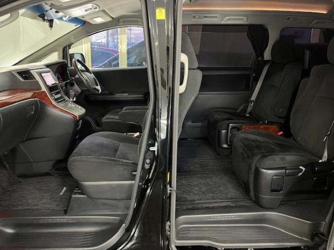 ヴェルファイア２．４Ｚ　プラチナセレクションⅡ　本州仕入　ワンオーナー　禁煙車　ＷＡＫＯＳバリアスコーティング済　純正１８インチＡＷ　純正１６ＡＷ＋スタッドレスタイヤ付　両側パワースライドドア　パワーバックドア　純正ナビ（フルセグ地デジ　ＤＶＤ再生　Ｂｌｕｅｔｏｏｔｈ）＋バックカメラ　純正リアフリップダウンモニター　コーナーセンサー　横滑り防止装置　ＨＩＤ　ＥＴＣ 　タイミングチェーン 4WD 2400 5Dr