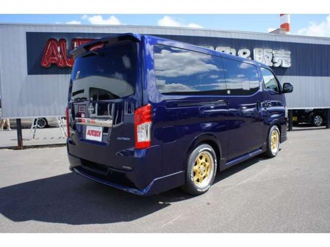 キャラバン2.4 AUTECH エクステリア セレクション ロングボディ ディーゼルターボ 4WD　エクステリアセレクション4WD　Bodyline新作17インチAW&薄型オーバーフェンダー&ベッドキットTYPE2　ヨコハマPARADA215/60R17 登録済未使用車 2400