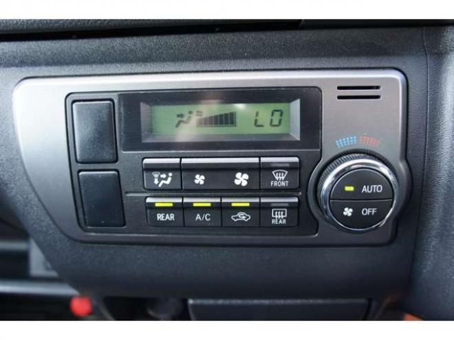 ハイエースバン2.8 スーパーGL ダークプライムII ロングボディ ディーゼルターボ 4WD　415COBRA　クリーンルック3 Fスポイラー&BY2Neoボンネット&ステージ2ルーフスポイラー&バッドラッカー17インチAW&フラットベッドキット　ヨコハマPARADA215/60R17　両側パワースライドドア　デジタルインナー 2800