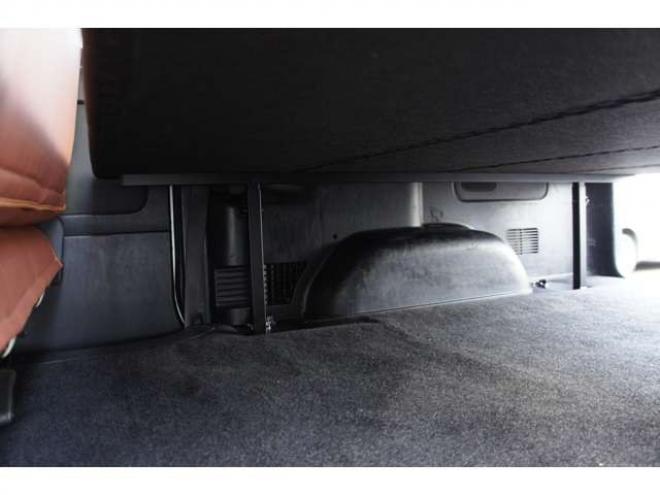 レジアスエース2.8 スーパーGL ロングボディ ディーゼルターボ 4WD　415COBRA丸目キット&CL3フロントリップ&ステージIリアスポ　415SAFARIオーバーフェンダー　ESSEXステラ16インチAW　TOYOオープンカントリーR/T　415COBRAベッドキット　寒冷地仕様　純正ETC 新品シートカバー 2800