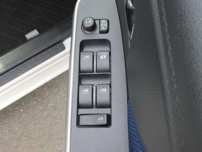 ルーミー1.0 カスタム G 4WD　両側パワースライドドア/シートヒーター/フルセグTV/ETC　/バックカメラ/ドライブレコーダー/クルーズコントロール/プリクラッシュセーフティー/純正エンジンスターター 1000