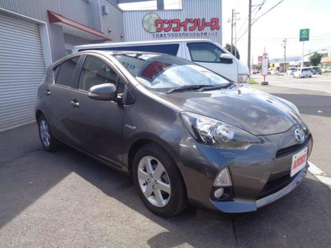 アクア1.5 S　スマートキー　純正エンスタ　純正ナビ 2WD 1500