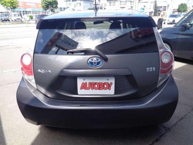 アクア1.5 S　スマートキー　純正エンスタ　純正ナビ 2WD 1500