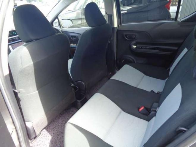 アクア1.5 S　スマートキー　純正エンスタ　純正ナビ 2WD 1500