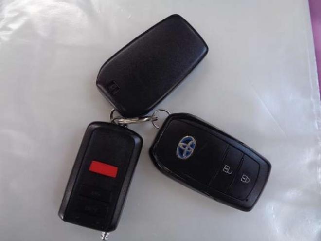 ヤリス1.5 ハイブリッド Z E-Four 4WD　ワンオーナー　スマートキー　純正エンスタ　純正ナビ 1500