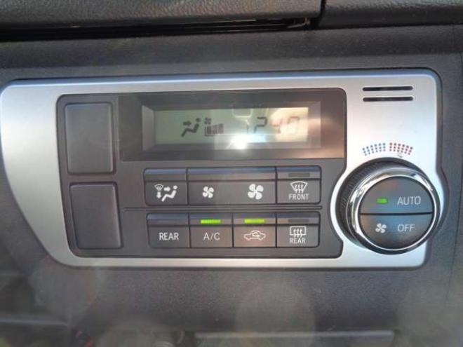 ハイエースバン3.0 スーパーGL ロング ディーゼルターボ 4WD　R4年タイミングベルト交換　キーレス　ナビ　ワンセグ　バックカメラ　バッドラッカー17インチアルミホイール　415コブラボンネット・フロントスポイラー 3000