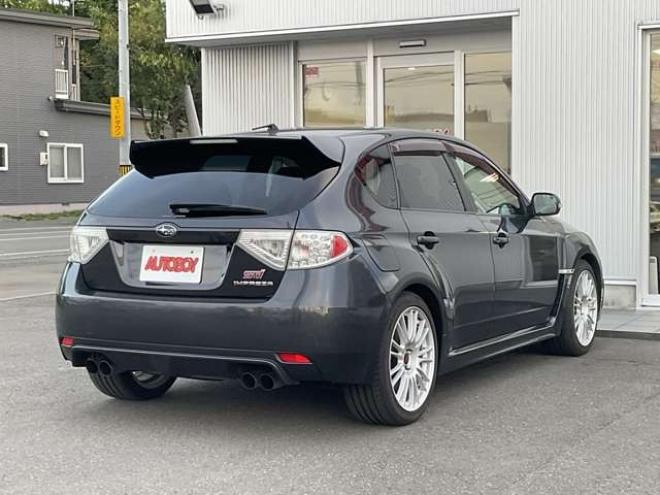 インプレッサハッチバックSTI 2.0 WRX 4WD　Defi3連メーター(ブースト計・油温計・油圧計)　ETC　運転席パワーシート　プッシュスタート 2000