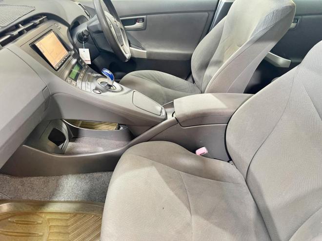 プリウス1.8S 5年保証 スマキー ナビTV Bカメ エンスタ ETC 寒冷地仕様 禁煙 車検整備2年付 修復歴無