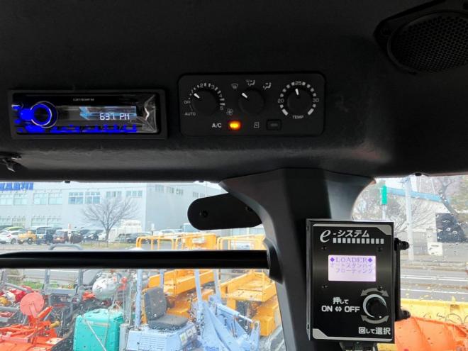 トラクタークボタ　中古　MR1000