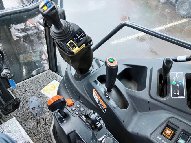 トラクタークボタ　中古　MR1000