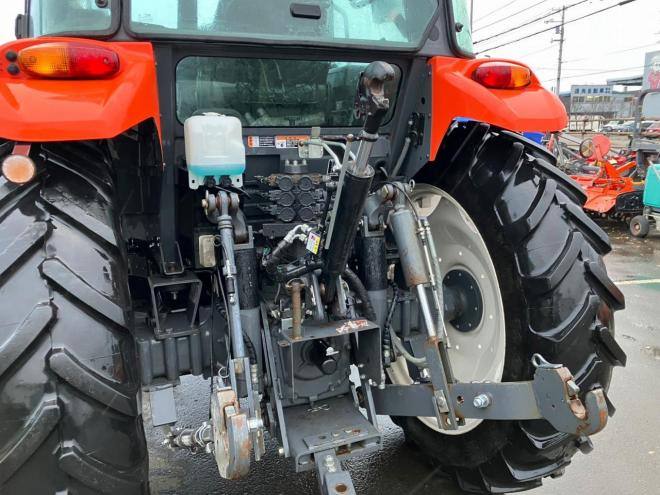 トラクタークボタ　中古　MR1000