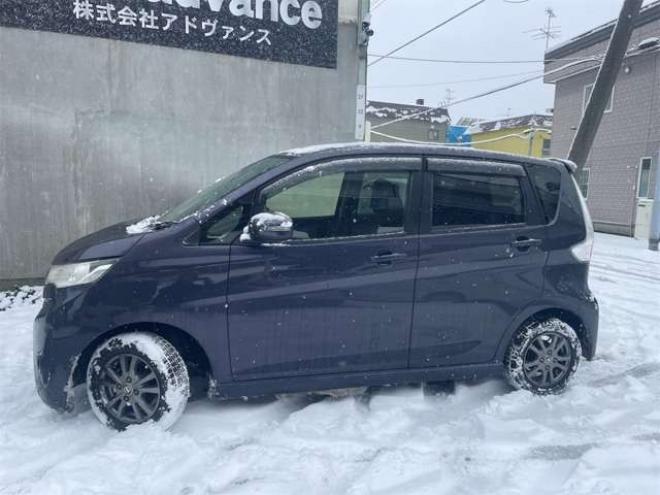 eKカスタムG　9日まで限　定プライ　ス　FF車　前輪駆動　スマートキー　アラウンドビューモニター 2WD 660