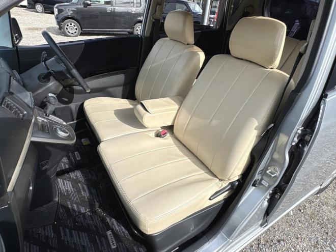 ムーヴ660カスタムR 4WD　ローンが不安な方＜優遇ローン＞寒冷地仕様　ユーザー買取車　社外ナビ 