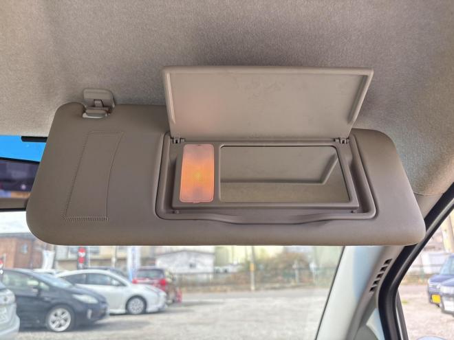 ムーヴ660カスタムR 4WD　ローンが不安な方＜優遇ローン＞寒冷地仕様　ユーザー買取車　社外ナビ 