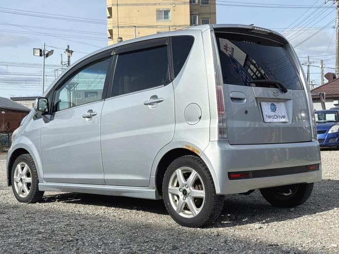 ムーヴ660カスタムR 4WD　ローンが不安な方＜優遇ローン＞寒冷地仕様　ユーザー買取車　社外ナビ 