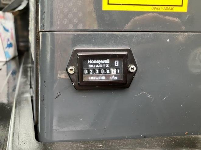 ホイールローダWA30-6 スノータイヤ＆チェーン付