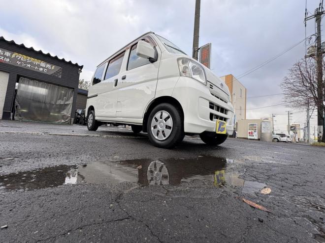 ハイゼットHIJET CRUGO 4WD CRUSE TURBO　錆少ない本州仕入　一家に1台軽パコ入庫　快適TURBO 地デジナビ　電動格納ミラー　ETC 全磨き済　エンジンオイル交換　オイルエレメント交換　ATF交換 4WD 660 5Dr