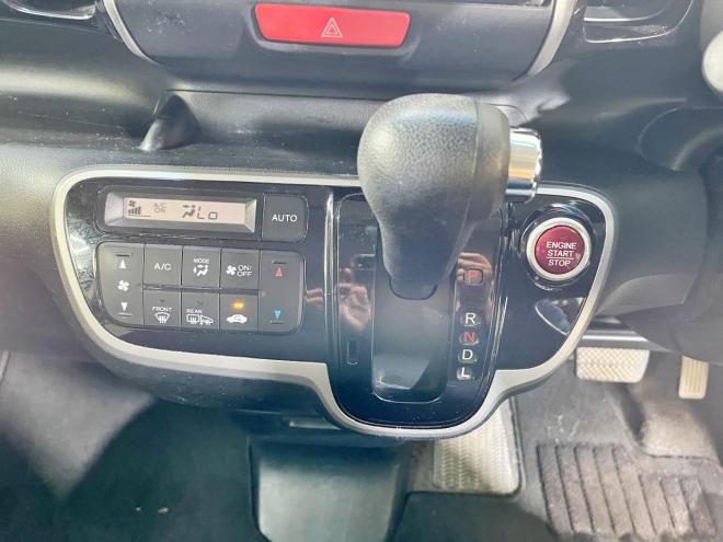N-BOX660カスタムG Lパッケージ 4WD 5年保証 スマキー ナビTV Bカメ ETC 寒冷地仕様 禁煙 車検整備2年付 修復歴無