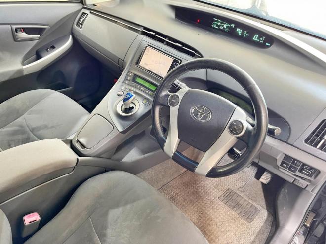 プリウス1.8G 5年保証 スマキー ナビTV Bカメ エンスタ ETC 寒冷地仕様 禁煙 車検整備2年付 修復歴無