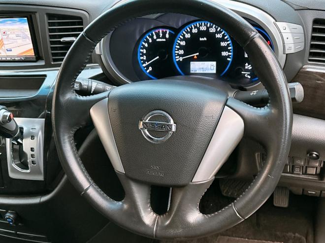 エルグランド2.5 250ハイウェイスター 4WD　ローンが不安な方＜優遇ローン＞1年保証　本州仕入　寒冷地仕様