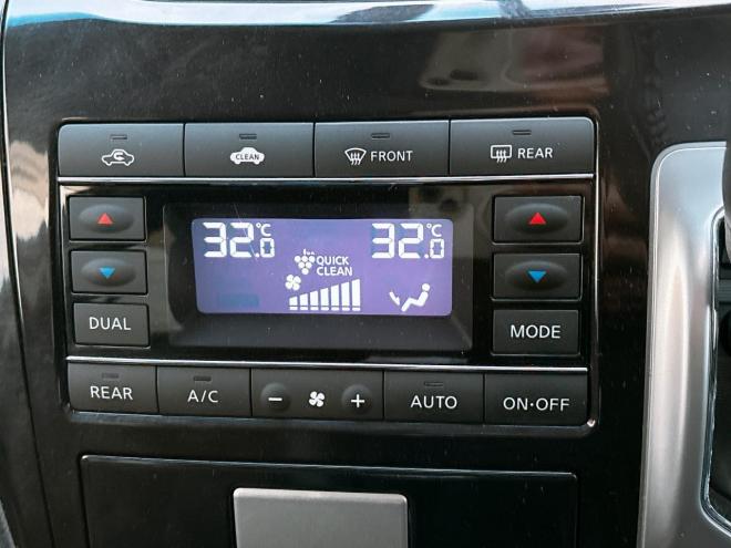 エルグランド2.5 250ハイウェイスター 4WD　ローンが不安な方＜優遇ローン＞1年保証　本州仕入　寒冷地仕様