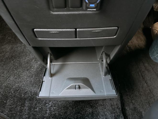 エルグランド2.5 250ハイウェイスター 4WD　ローンが不安な方＜優遇ローン＞1年保証　本州仕入　寒冷地仕様