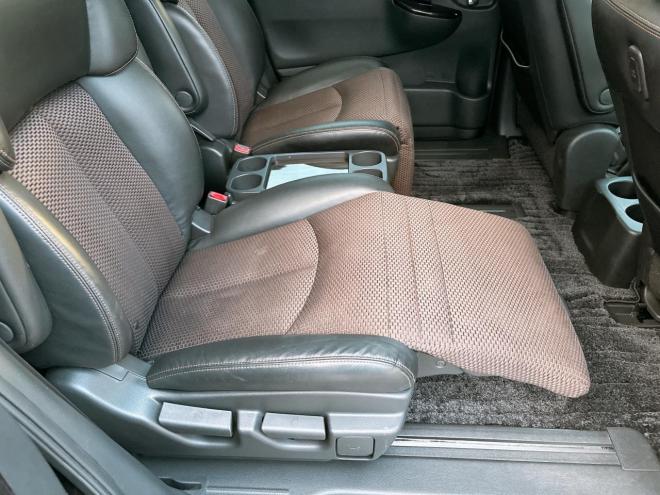 エルグランド2.5 250ハイウェイスター 4WD　ローンが不安な方＜優遇ローン＞1年保証　本州仕入　寒冷地仕様