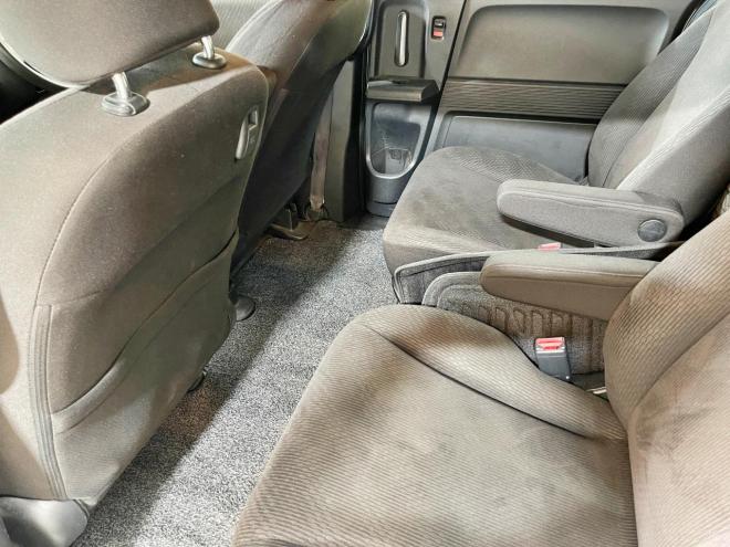 フリード1.5Gジャストセレクション 4WD 5年保証 パワスラ ナビTV 夏冬タイヤ Bカメ 寒冷地仕様 禁煙 車検整備2年付 修復歴無