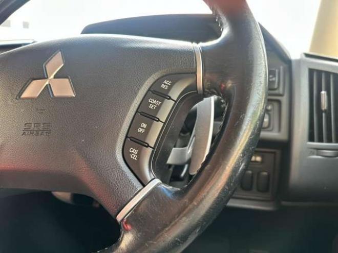 デリカD：5 2.2 シャモニー ディーゼルターボ 4WD　ワンオーナー/社外ナビ/両側パワスラ/ETC 2300