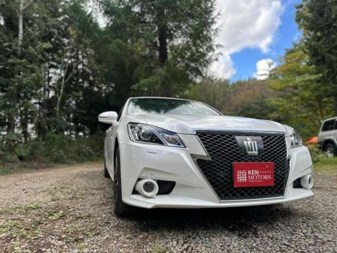 クラウンアスリート 2.5 G i-Four 4WD　サンルーフ　黒皮シート　レーダークルーズ　ETC　パワステ　パワーウィンドウ　純正ナビ　純正アルミ　ABS　キーレスエントリー 2500