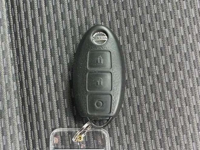 キャラバンNV350 2.5 プレミアムGX ロングボディ ディーゼルターボ 4WD　パワーウィンドウ　パワステ　社外ナビ　社外アルミ　ABS　キーレス　バックカメラ　エンジンスターター　ETC　リアヒーター　リアクーラー　盗難防止装置 2500