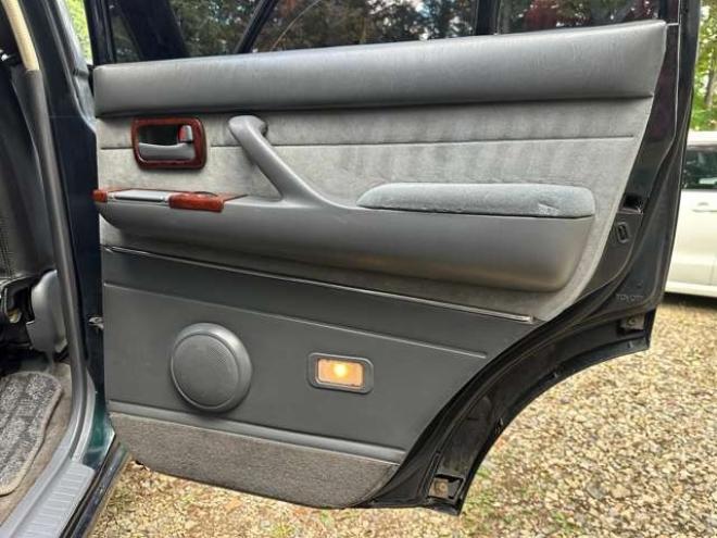 ランドクルーザー80 4.2 VXリミテッド EGR装着車 ディーゼルターボ 4WD　リフトアップ　社外バンパー　3連メーター　サンルーフ　キーレス　クルーズコントロール　ETC　パワステ　パワーウィンドウ　社外ナビ　社外アルミ　キーレスエントリー 4200