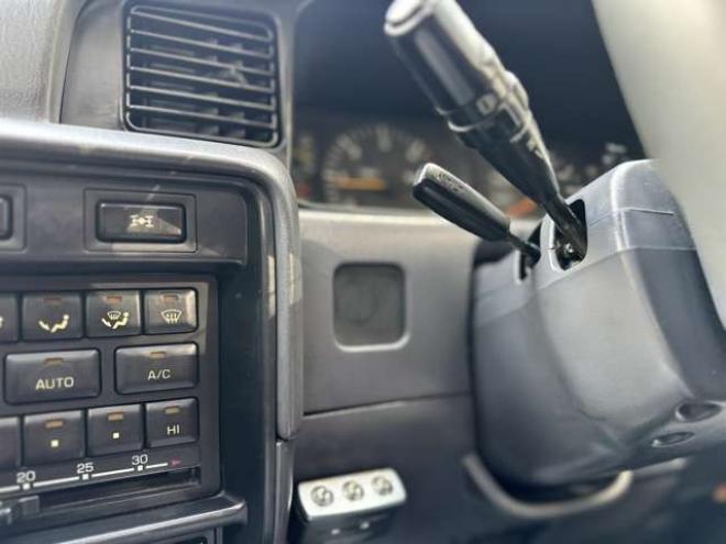 ランドクルーザー80 4.2 VXリミテッド EGR装着車 ディーゼルターボ 4WD　リフトアップ　社外バンパー　3連メーター　サンルーフ　キーレス　クルーズコントロール　ETC　パワステ　パワーウィンドウ　社外ナビ　社外アルミ　キーレスエントリー 4200