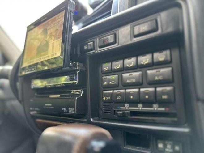 ランドクルーザー80 4.2 VXリミテッド EGR装着車 ディーゼルターボ 4WD　リフトアップ　社外バンパー　3連メーター　サンルーフ　キーレス　クルーズコントロール　ETC　パワステ　パワーウィンドウ　社外ナビ　社外アルミ　キーレスエントリー 4200