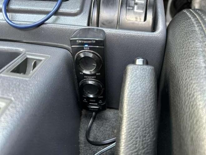 ランドクルーザー80 4.2 VXリミテッド EGR装着車 ディーゼルターボ 4WD　リフトアップ　社外バンパー　3連メーター　サンルーフ　キーレス　クルーズコントロール　ETC　パワステ　パワーウィンドウ　社外ナビ　社外アルミ　キーレスエントリー 4200