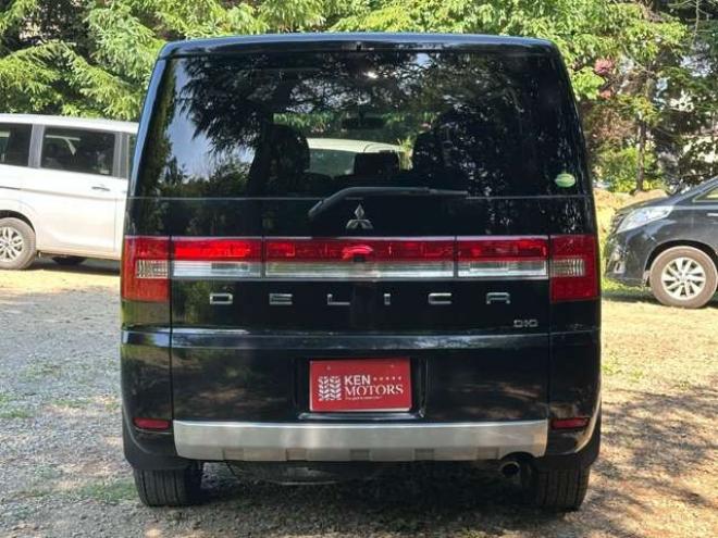 デリカD：5 2.2 D パワーパッケージ ディーゼルターボ 4WD　ワンオーナー/記録簿/社外ナビ/Bカメラ/ETC 2300