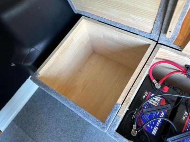 ハイエースバン2.7 DX ワイド スーパーロング ハイルーフ GLパッケージ 4WD　ハイルーフ　サブバッテリー　ベットキット　ワンオーナー　パワステ　パワーウィンドウ　キーレス　片側スライドドア 2700